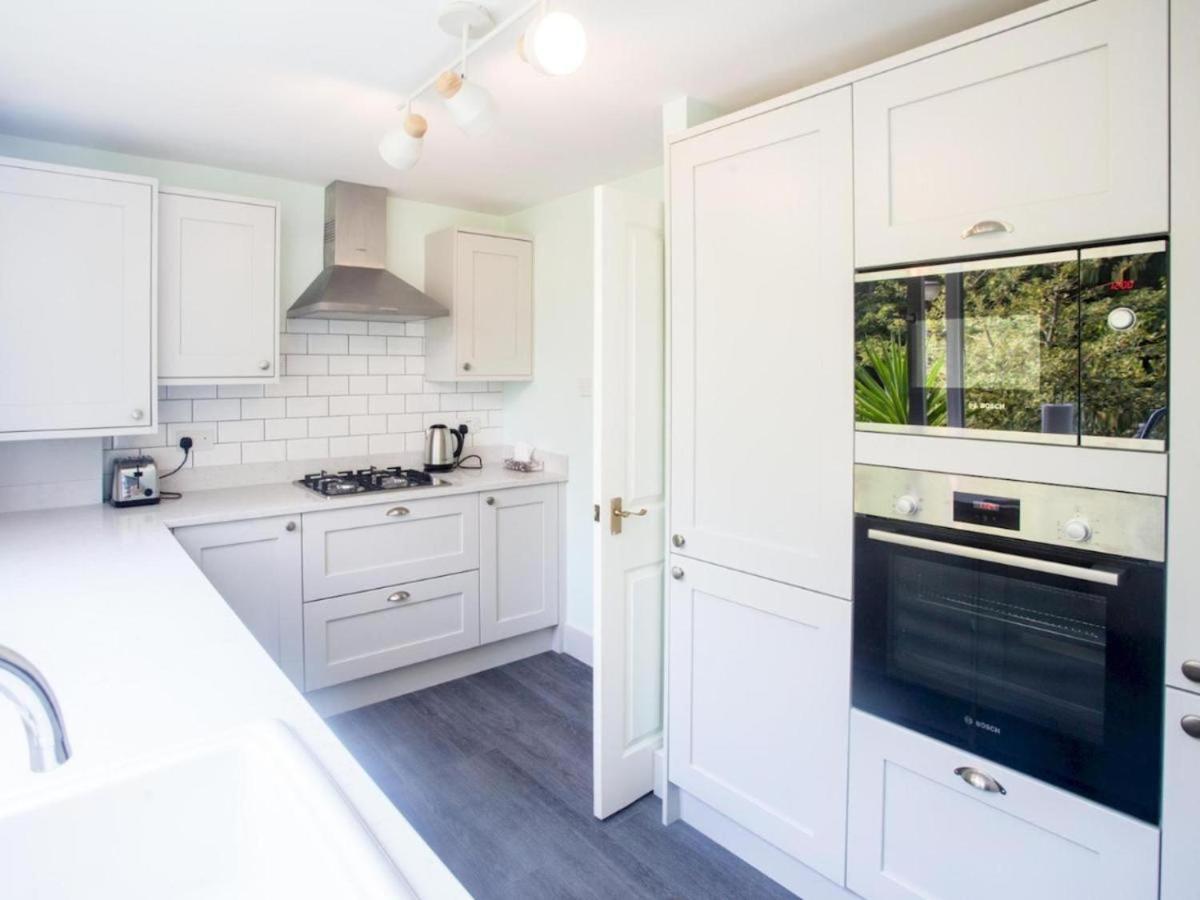 Sunny And Bright 1 Bed In Appartement